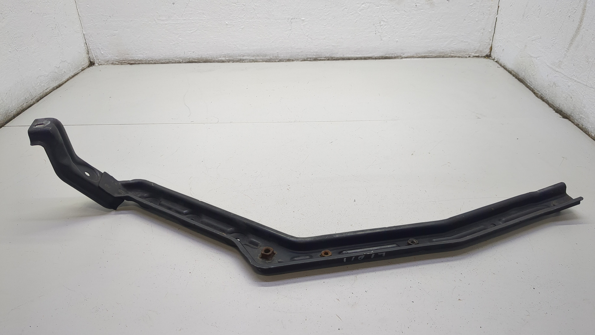 Кронштейн крепления крыла