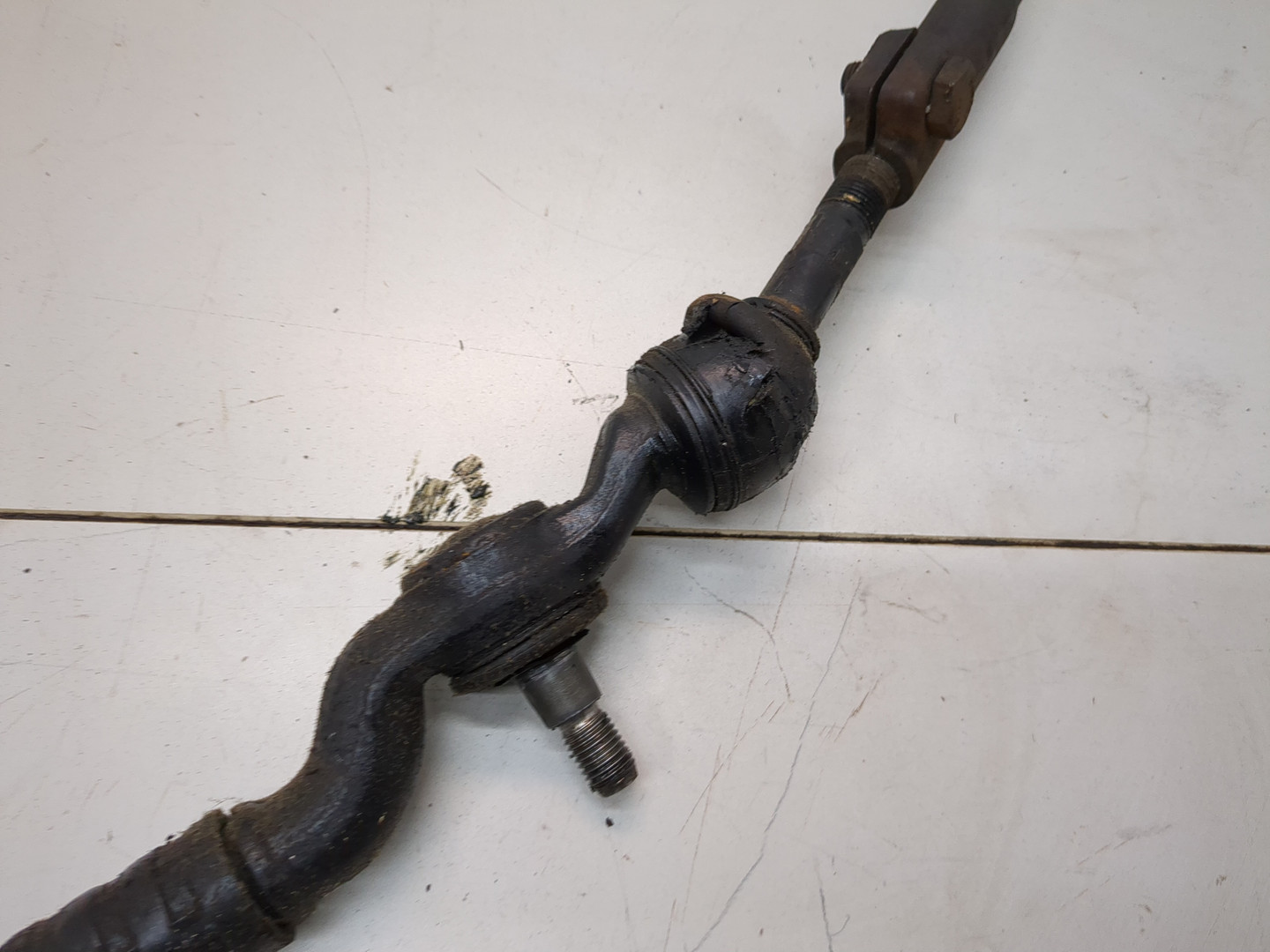 Тяга рулевая