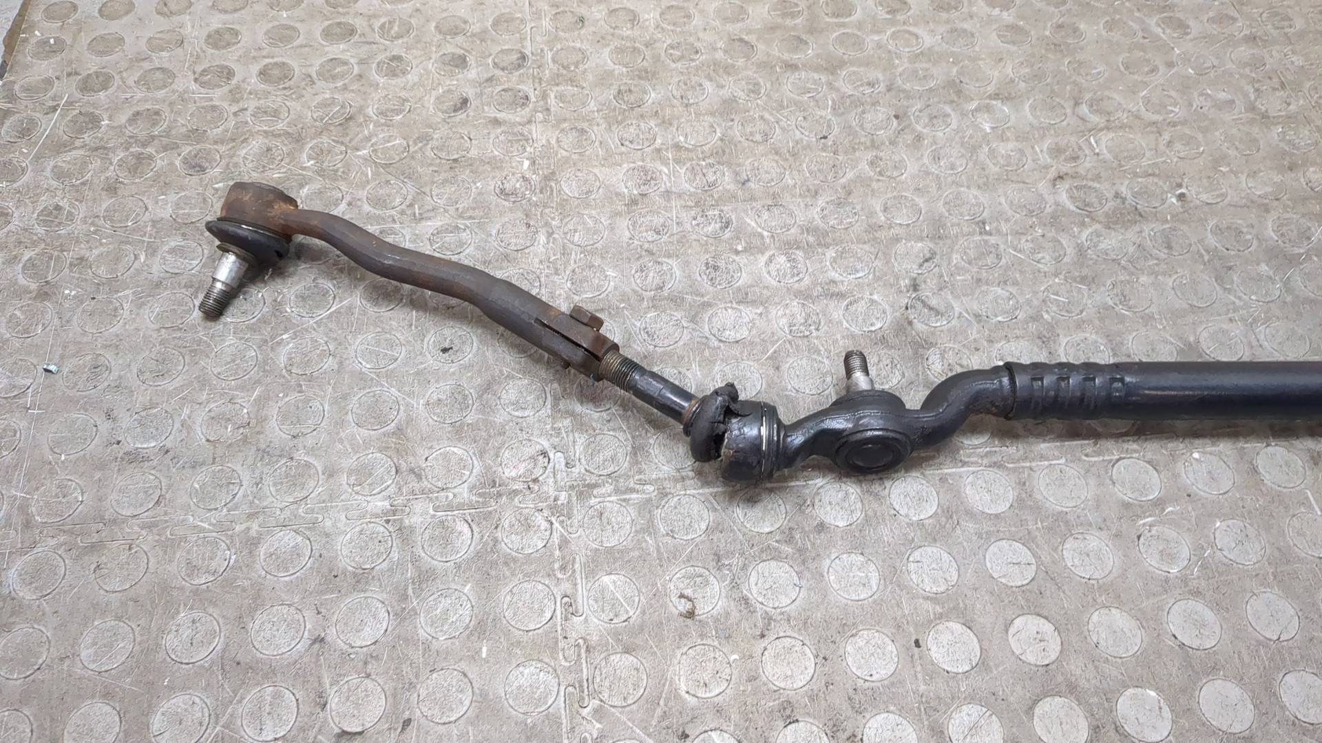 Тяга рулевая