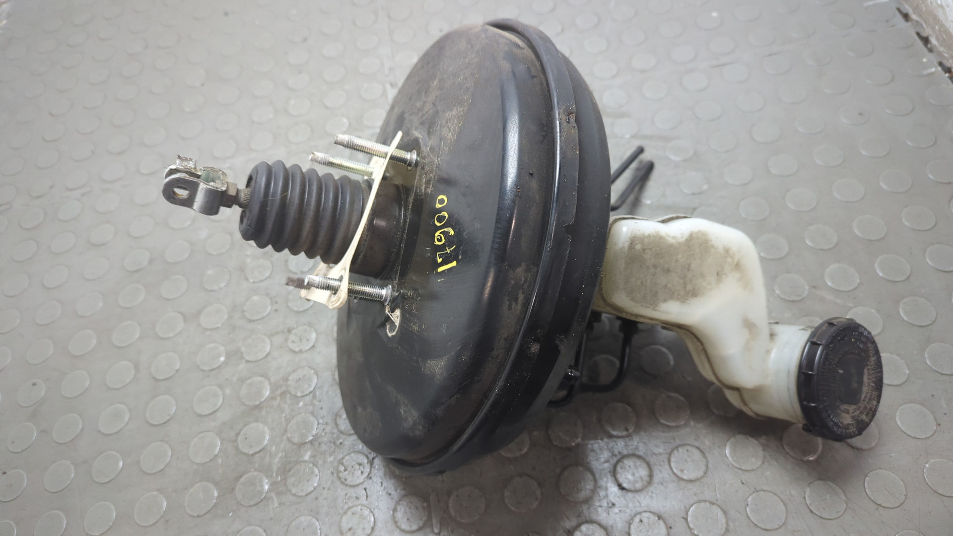 Усилитель тормозов вакуумный