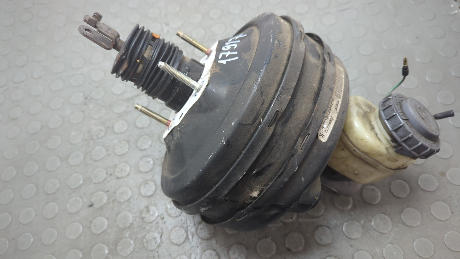 Цилиндр тормозной главный