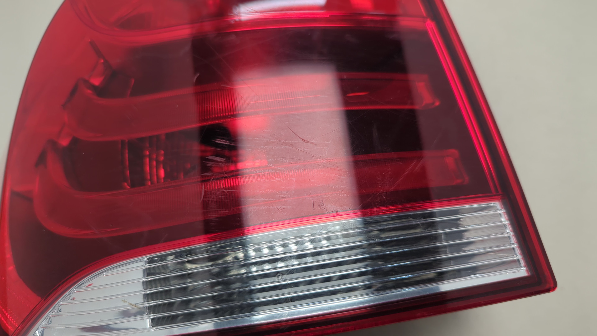 Фонарь задний левый