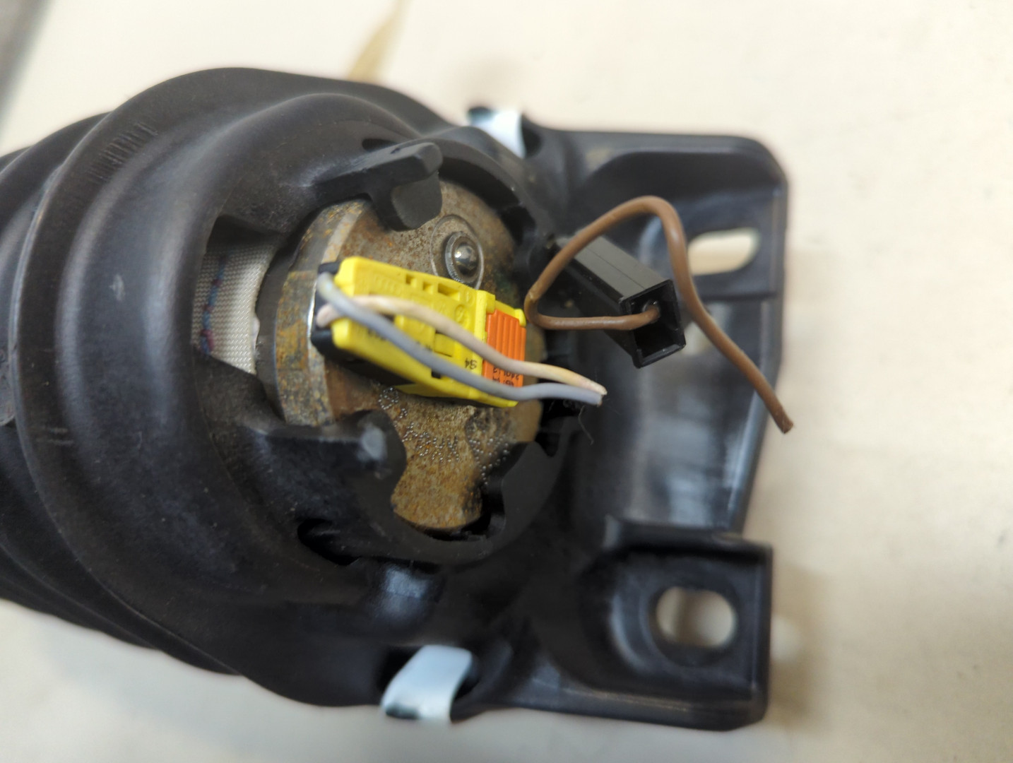 Подушка безопасности пассажирская (в торпедо)