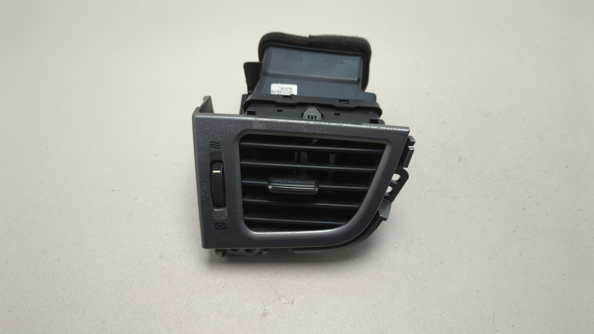 Дефлектор воздушный