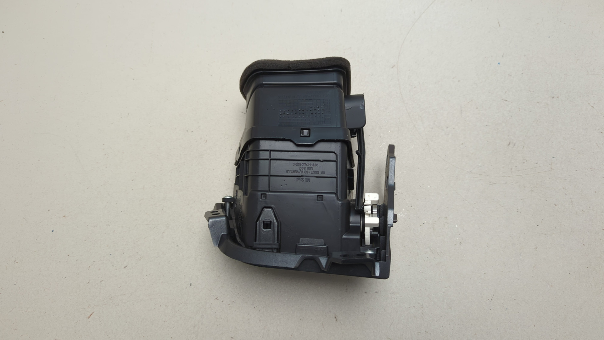 Дефлектор воздушный