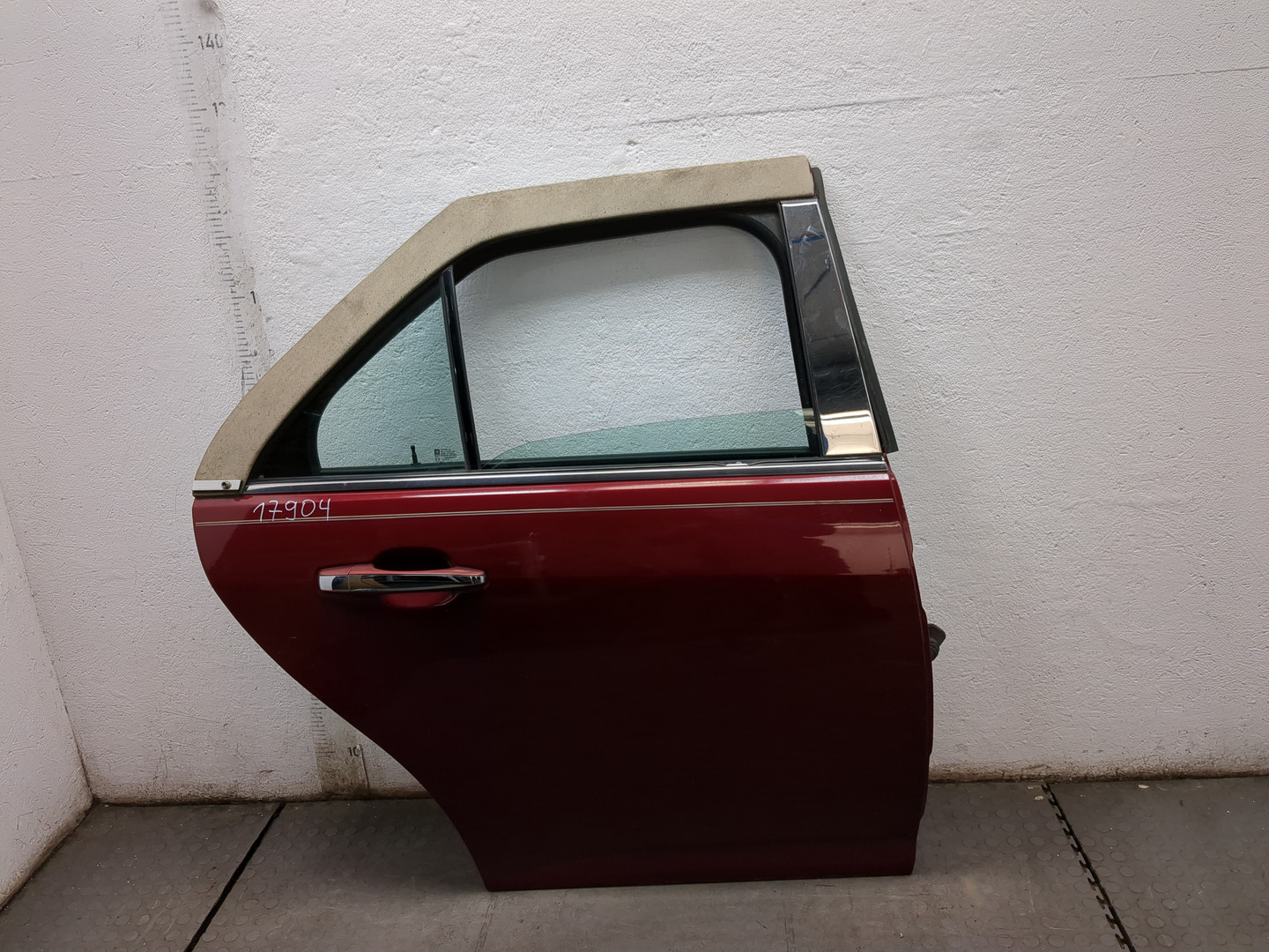 Дверь задняя правая