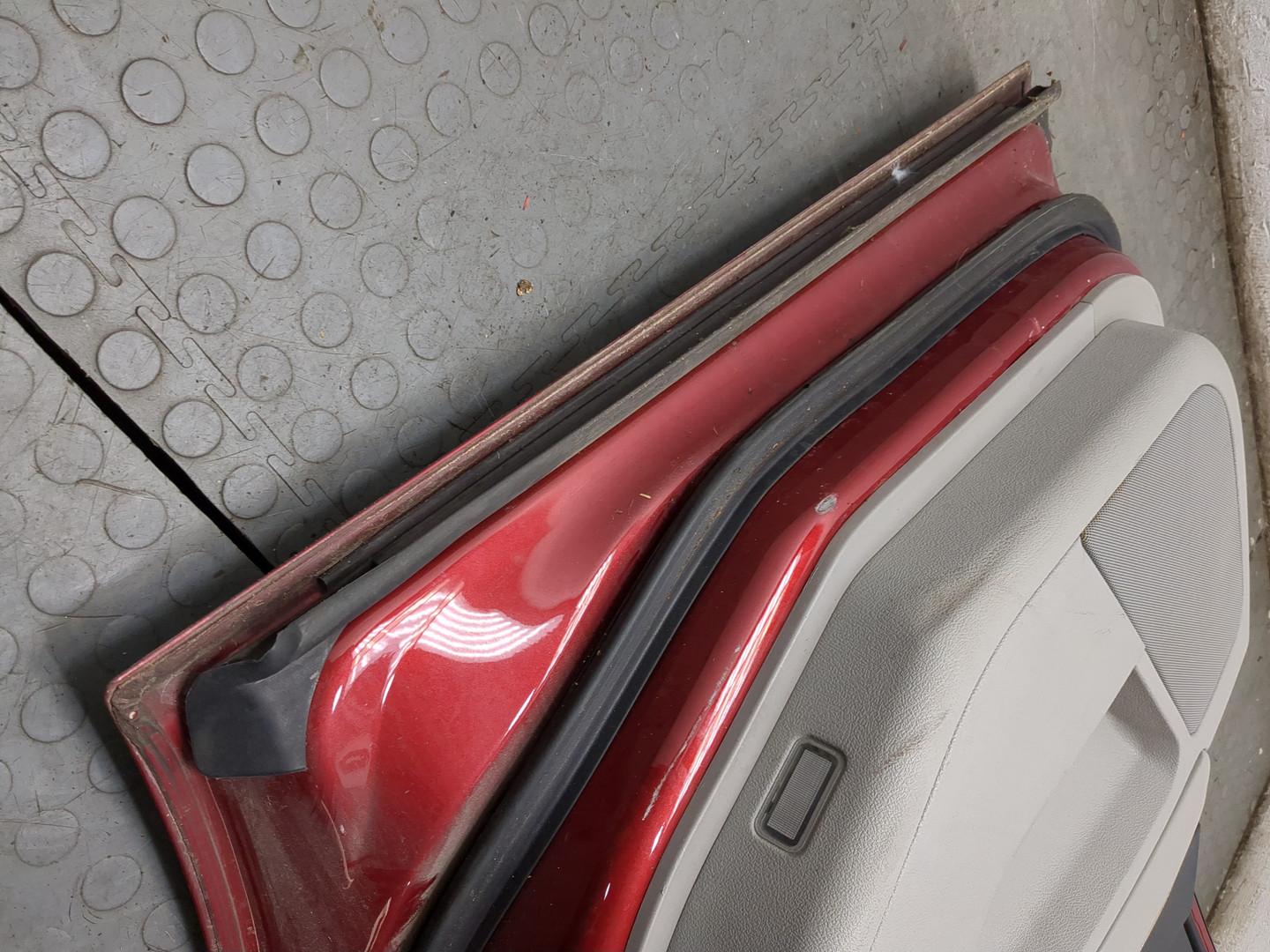 Дверь задняя правая