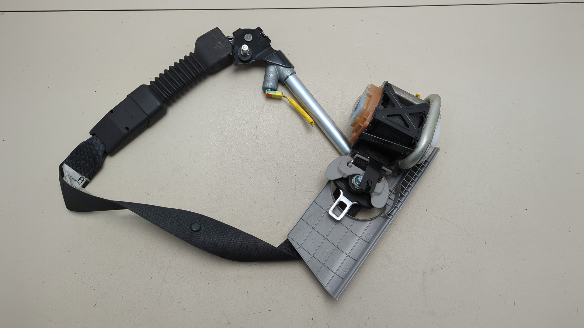 Ремень безопасности