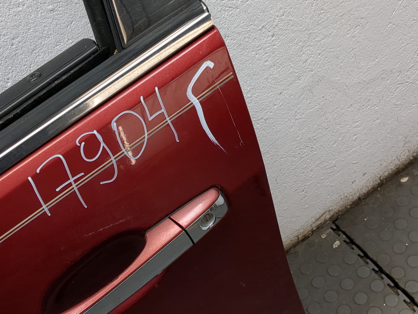 Дверь передняя левая