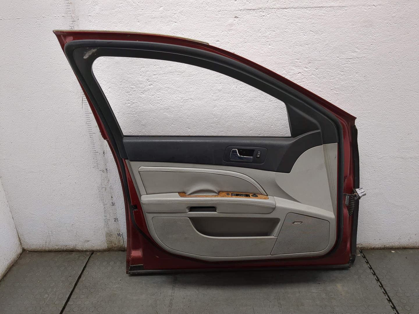 Дверь передняя левая