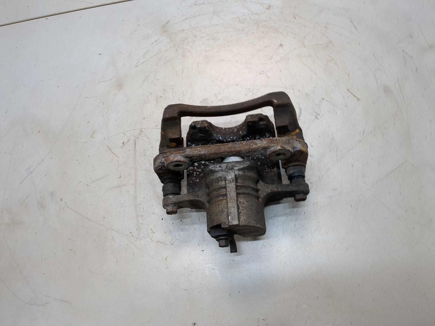 Суппорт задний правый