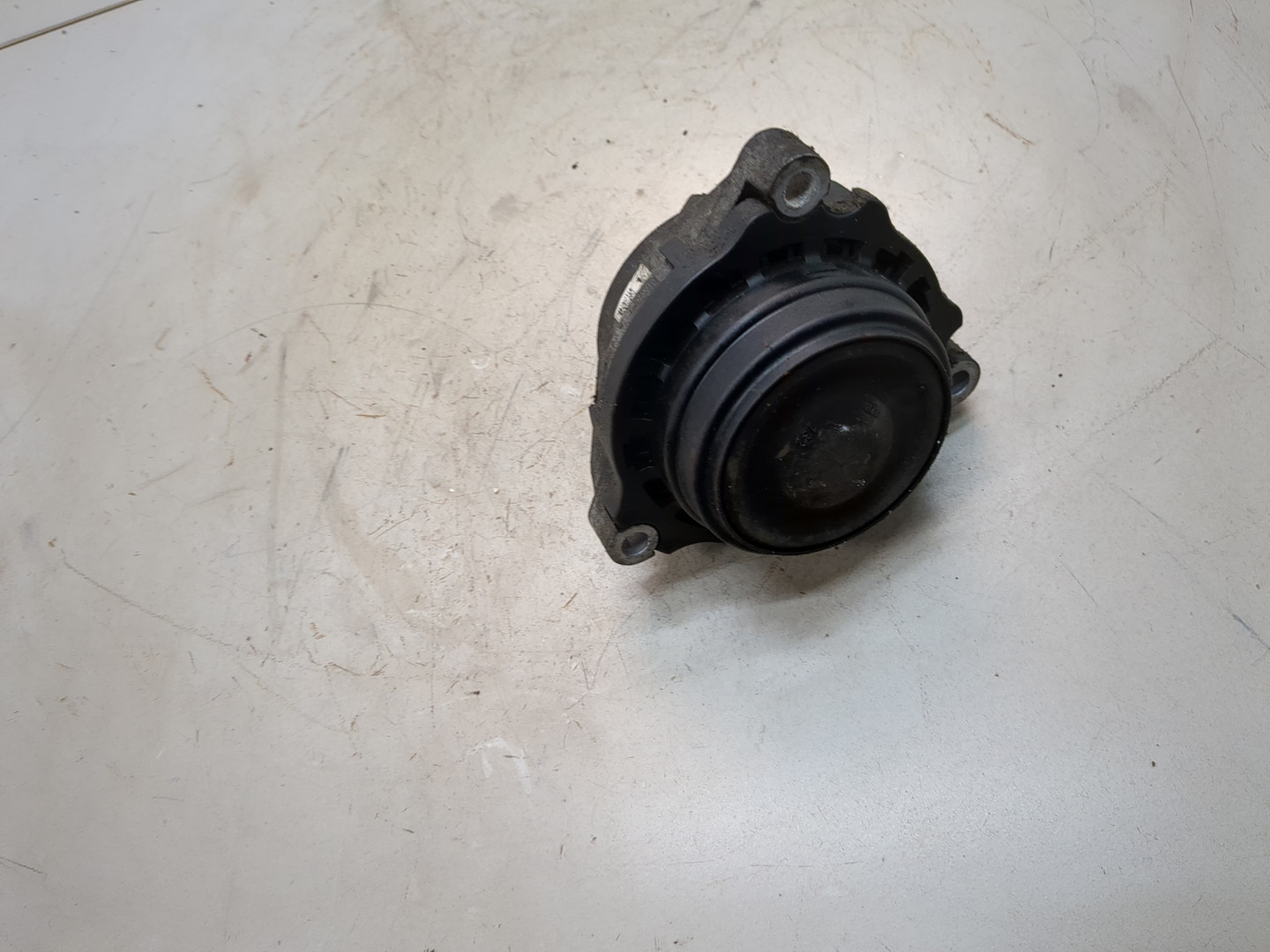 Опора двигателя