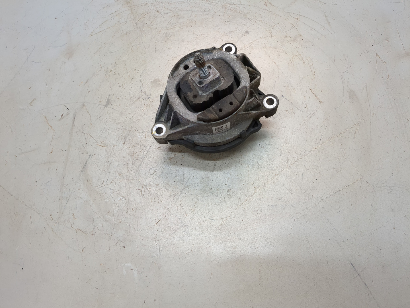 Опора двигателя