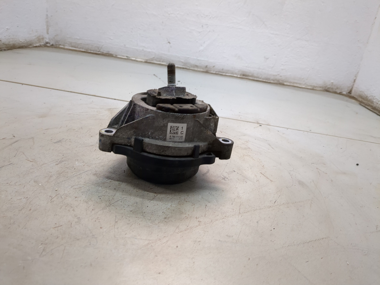 Опора двигателя