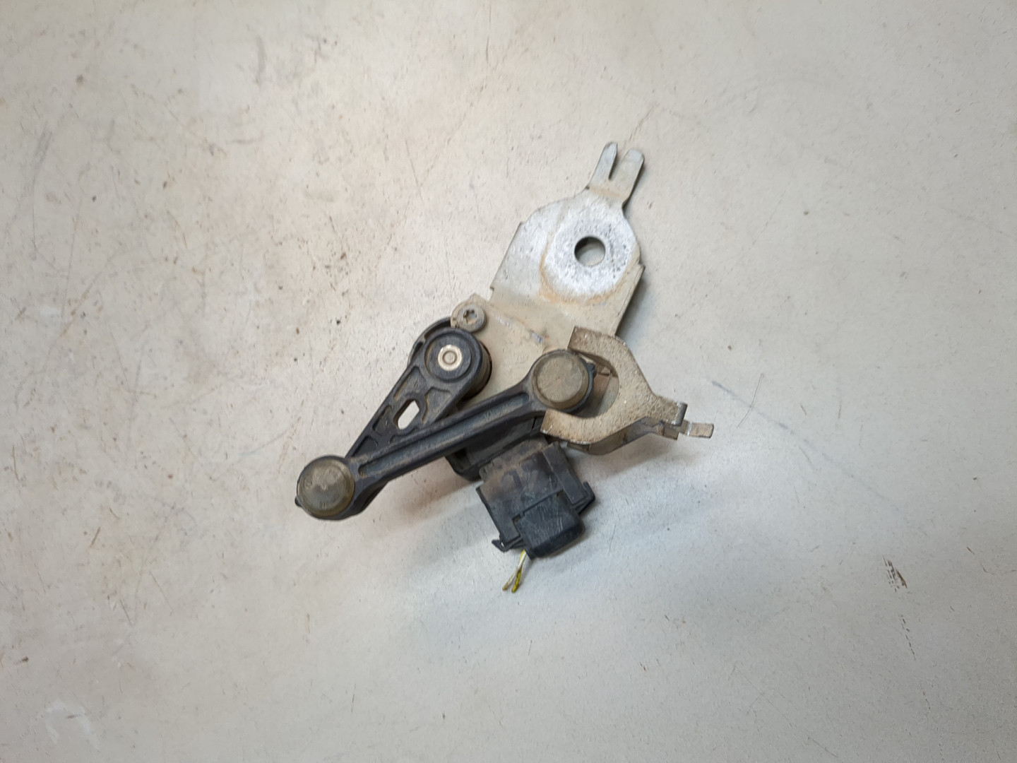 Датчик регулировки дорож. просвета