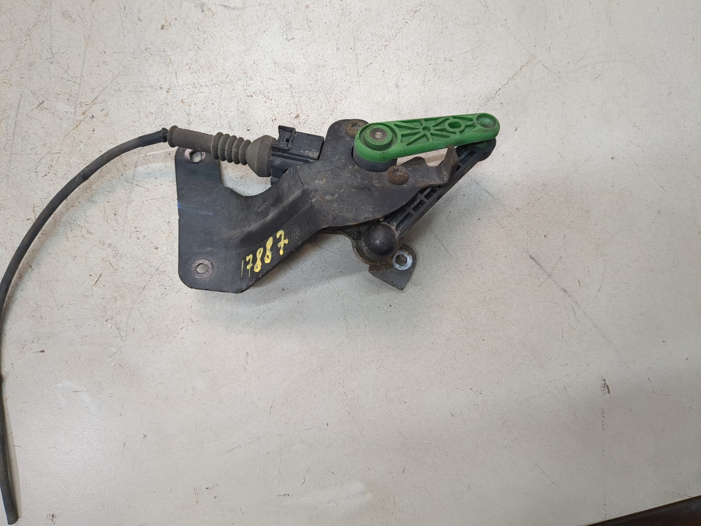 Датчик регулировки дорож. просвета