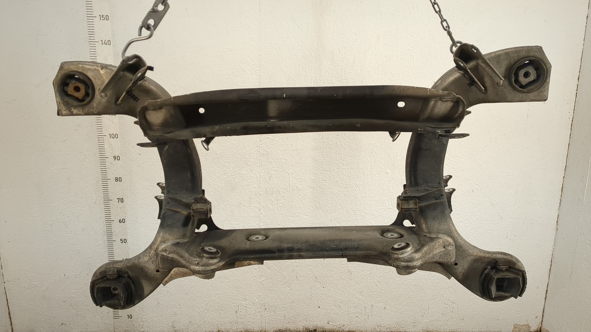 Балка задняя