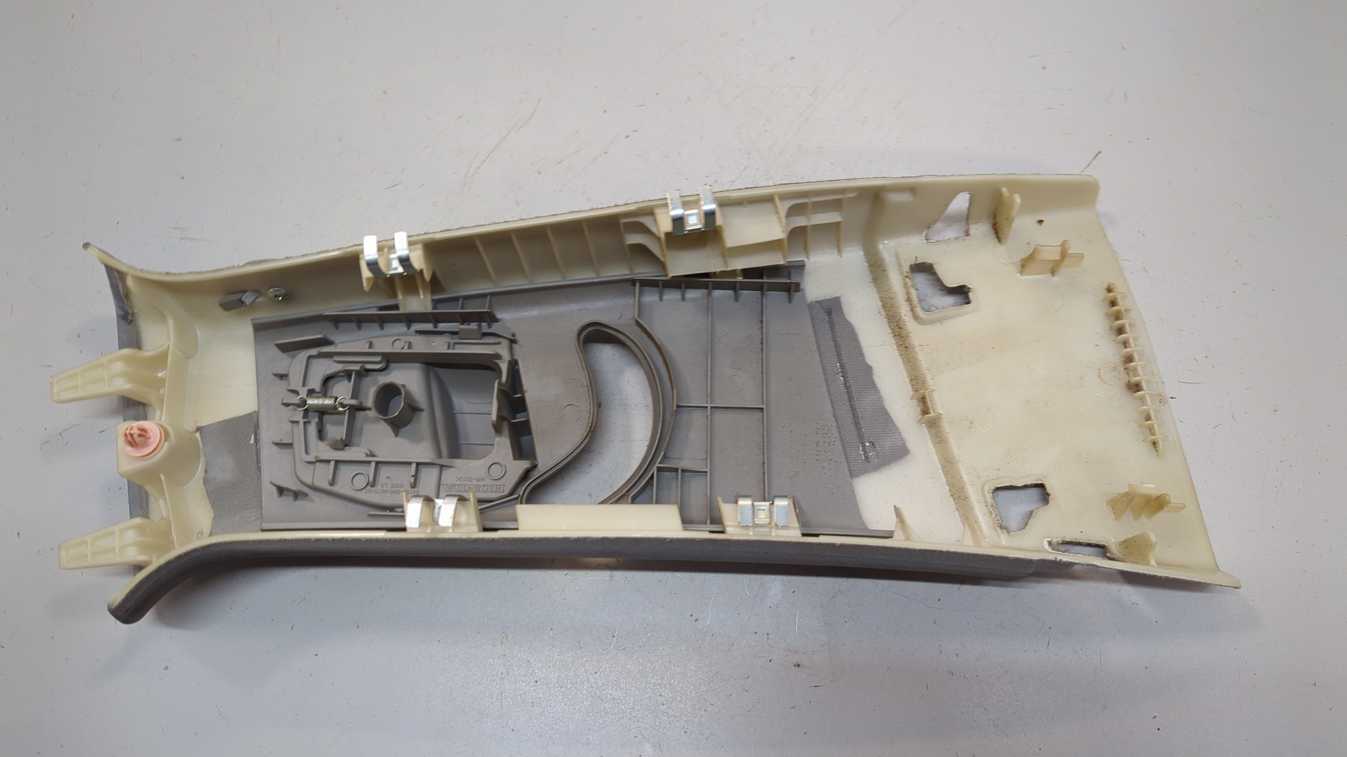 Обшивка стойки