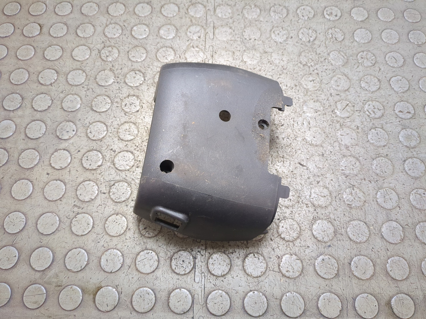 Кожух рулевой колонки