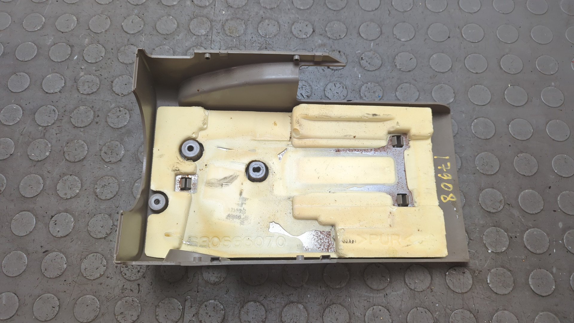 Кожух рулевой колонки