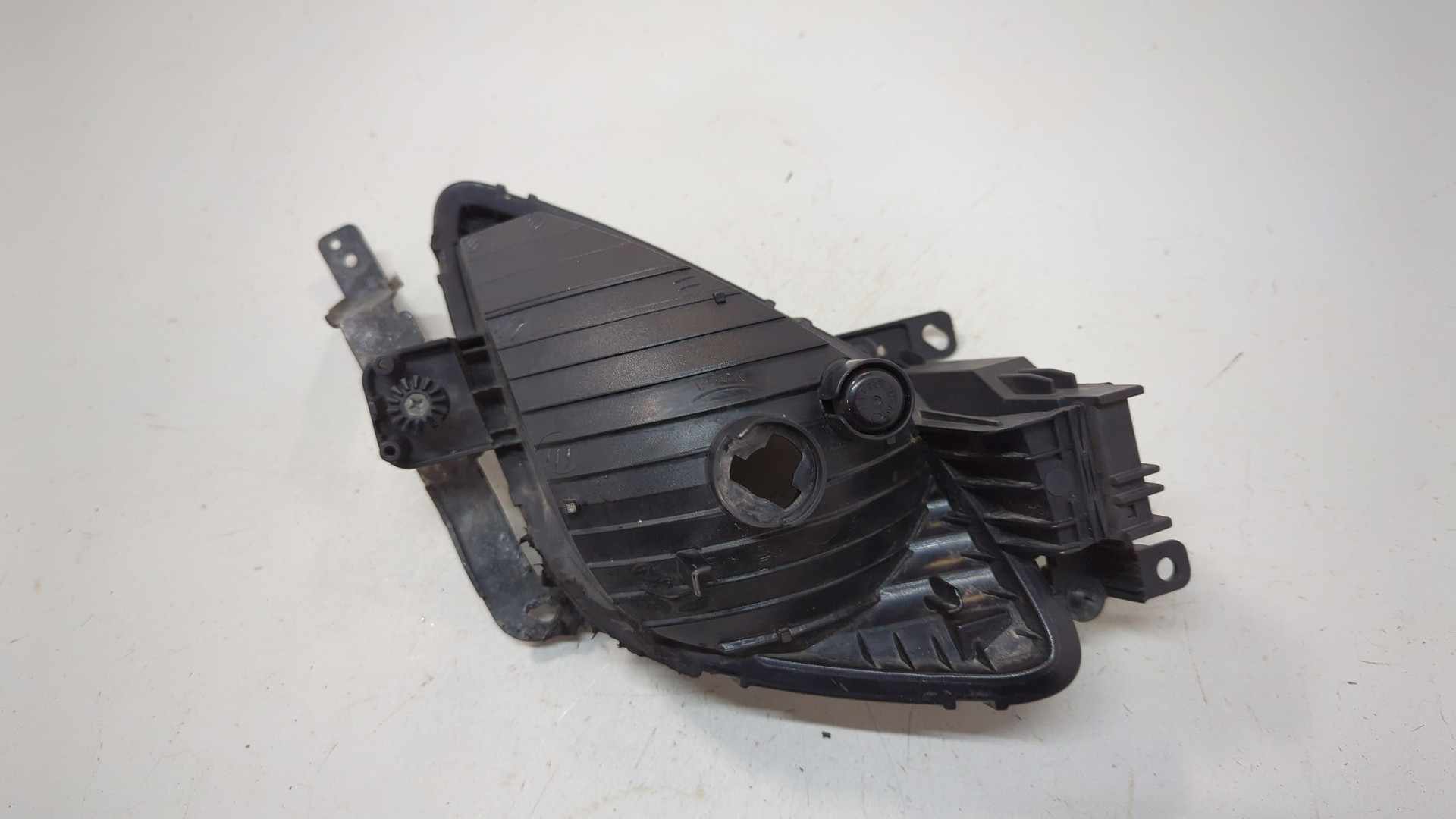 Фара противотуманная правая