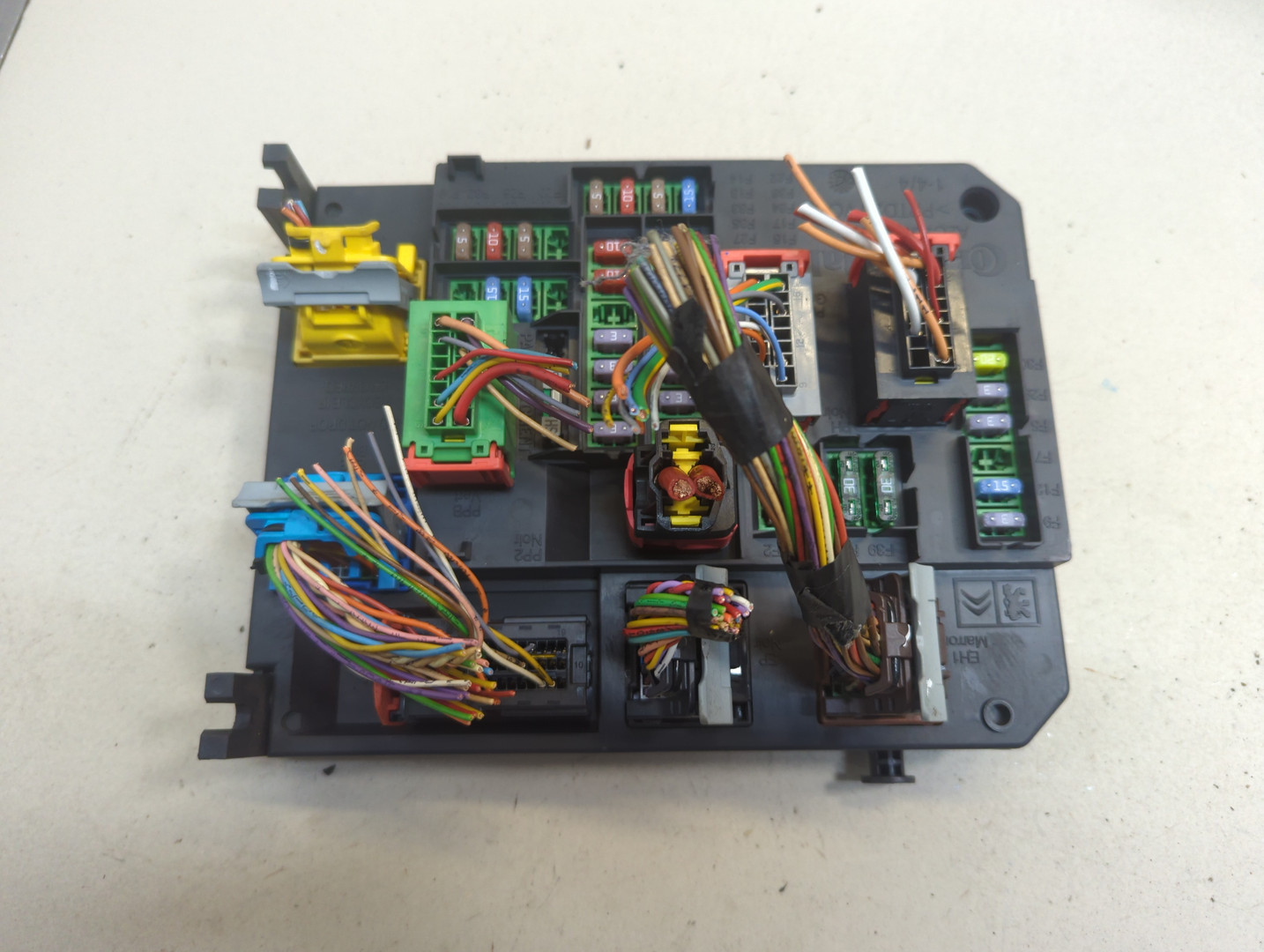 Блок предохранителей