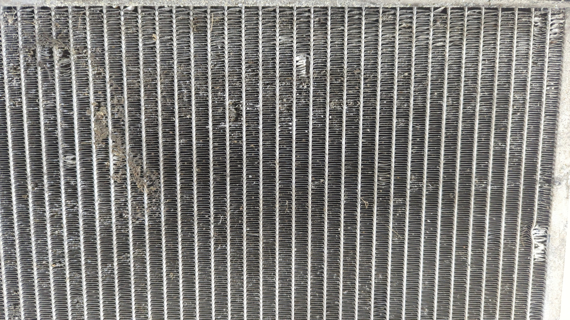 Радиатор охлаждения двигателя основной