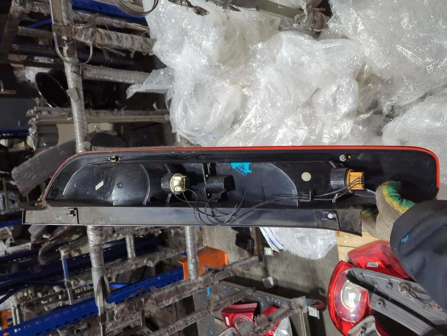 Фонарь задний правый