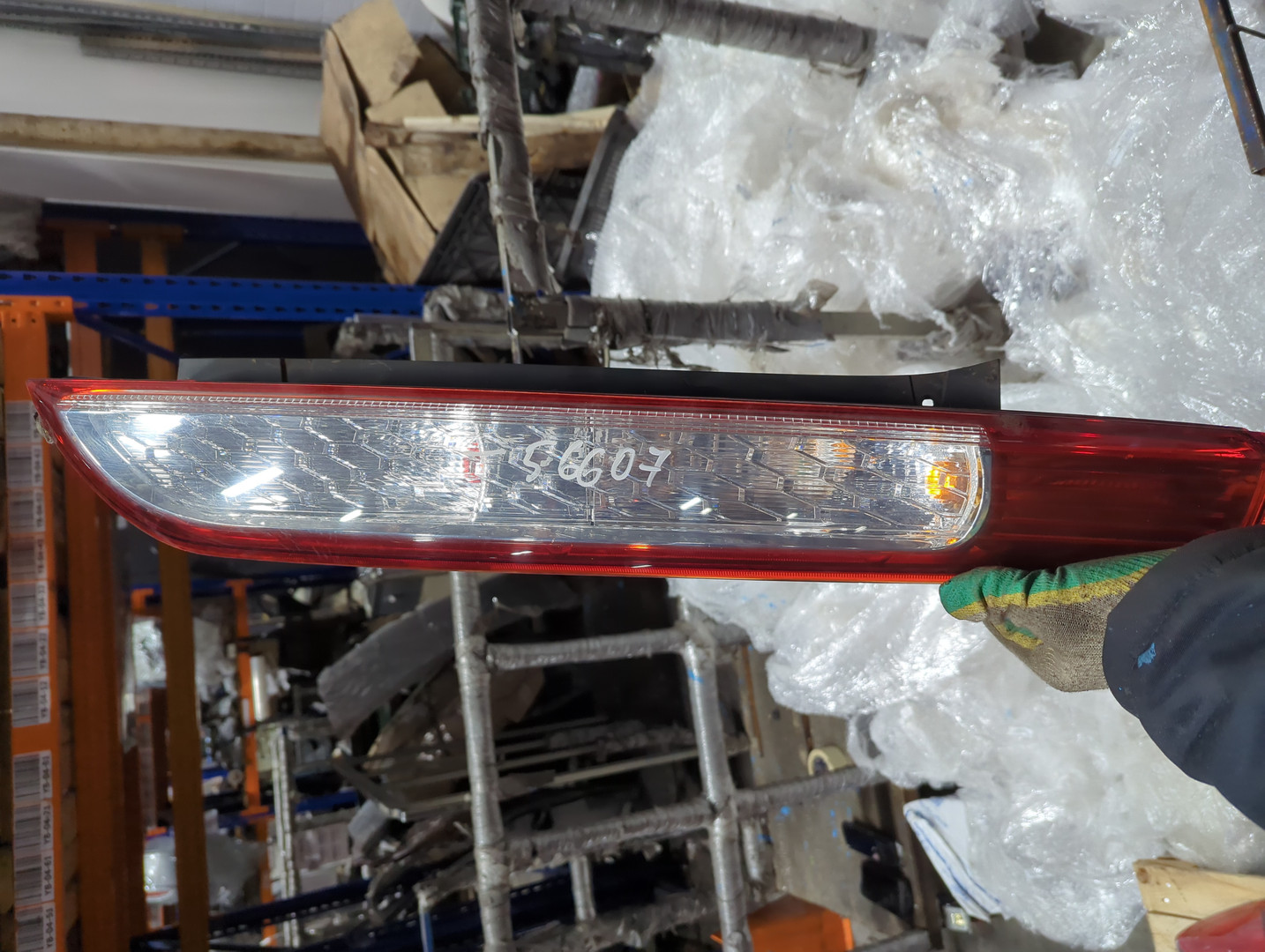 Фонарь задний правый