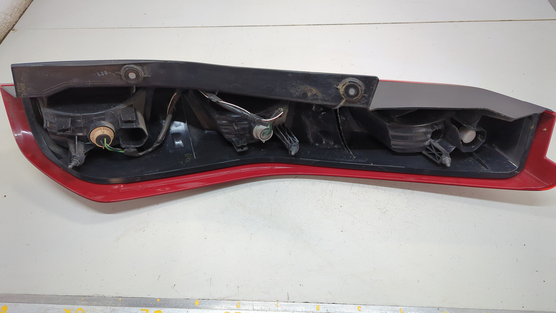 Фонарь задний левый