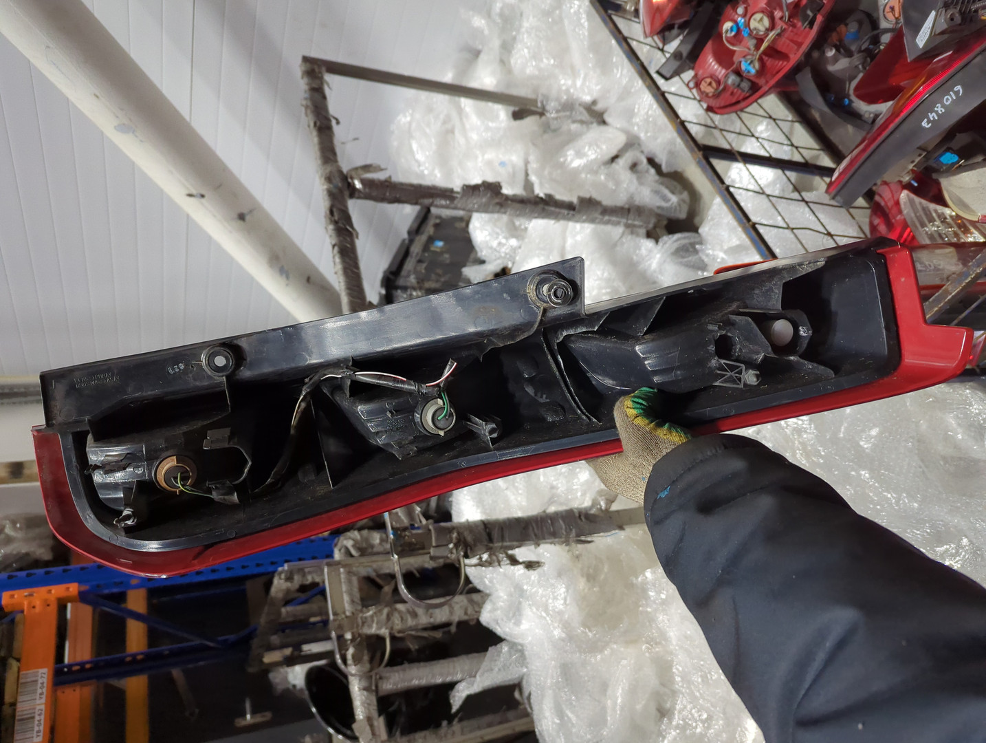 Фонарь задний левый