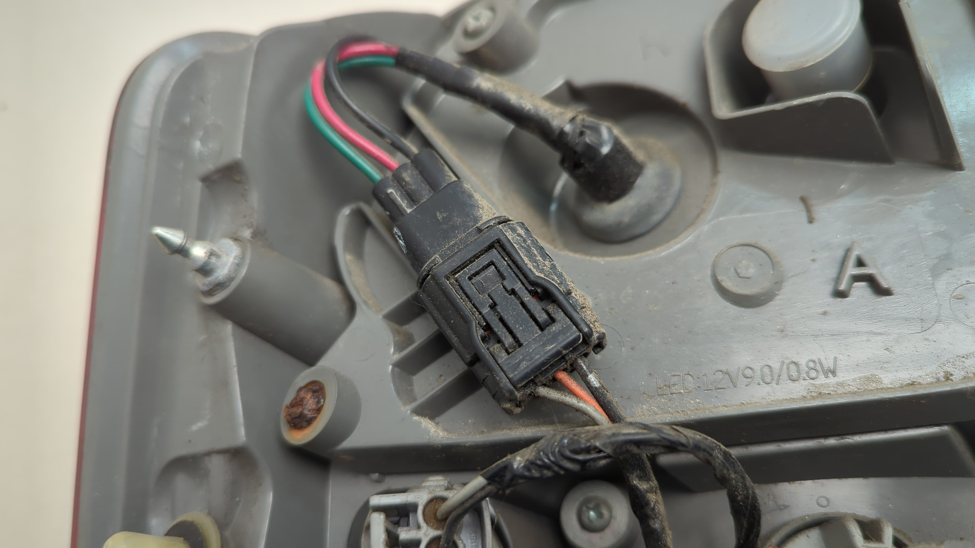 Фонарь задний правый