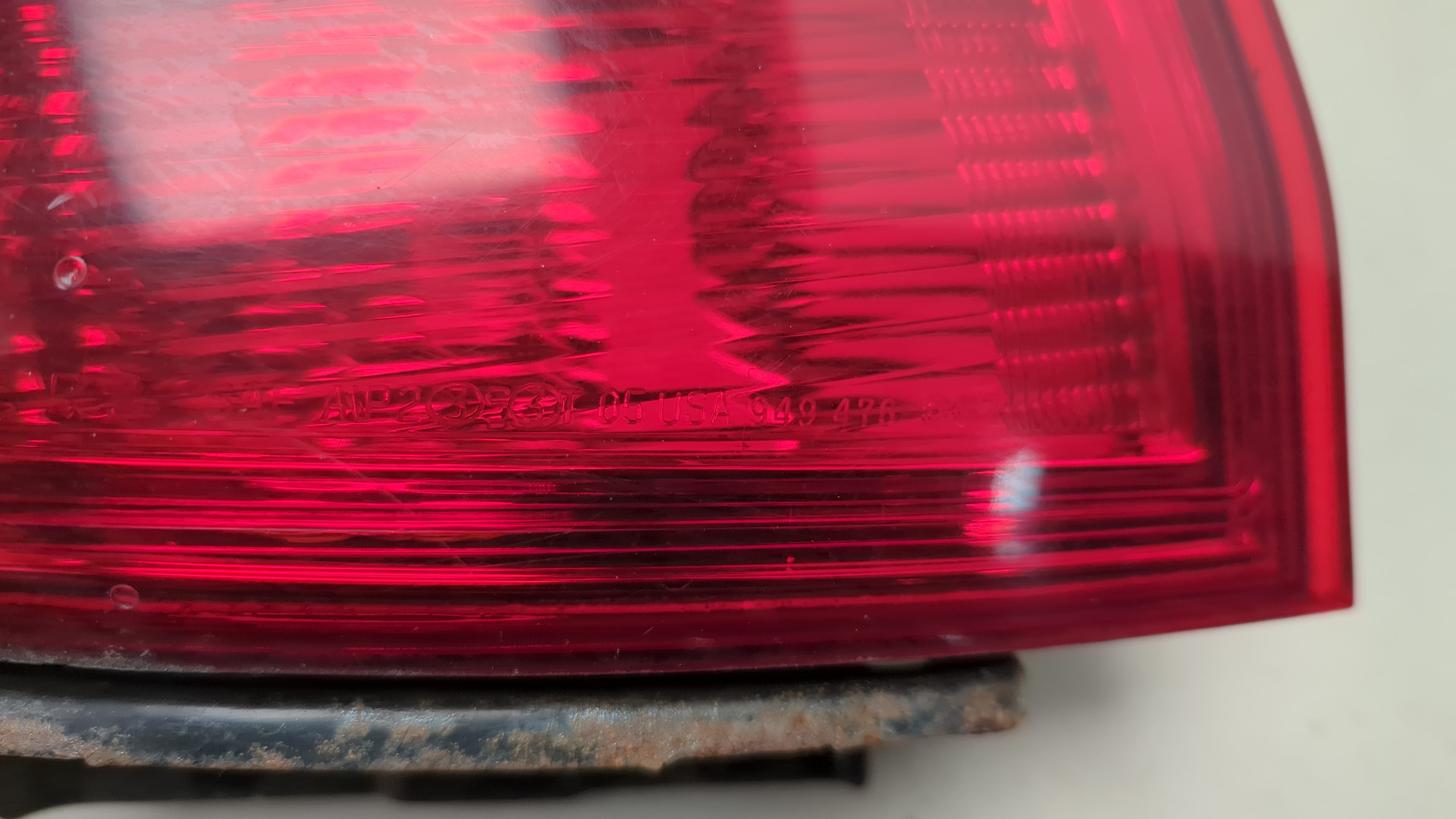 Фонарь задний левый