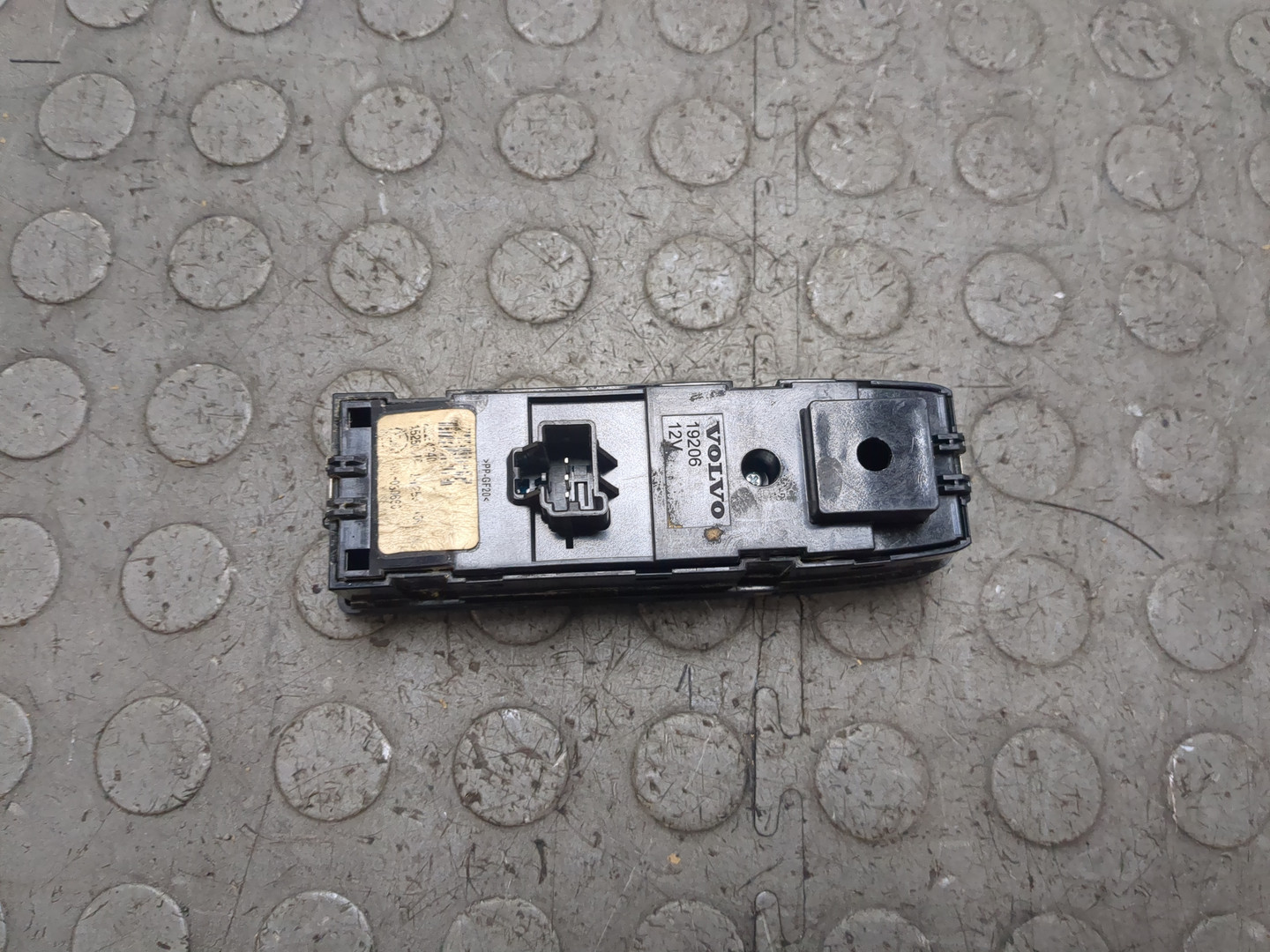 Кнопка стеклоподъемника