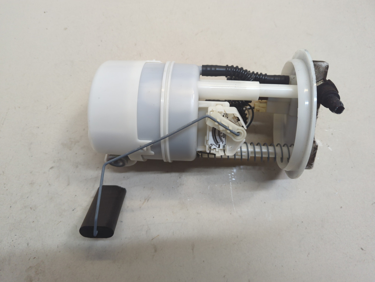 Насос топливный электрический