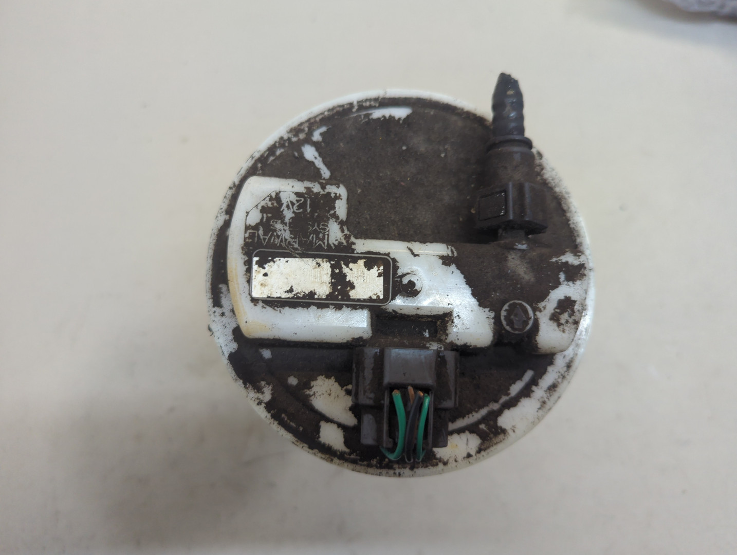 Насос топливный электрический