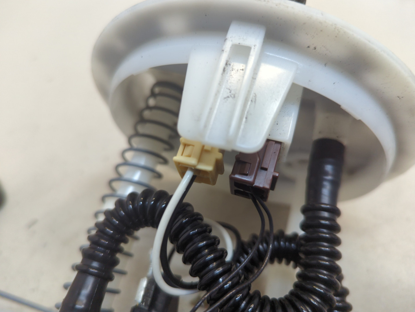 Насос топливный электрический