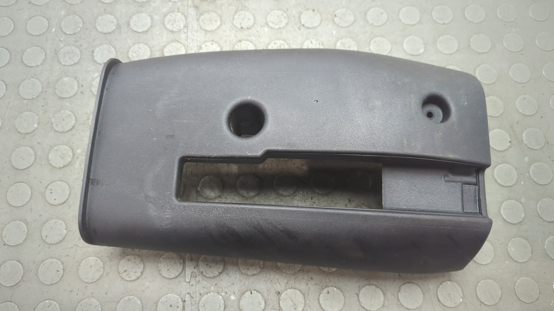 Кожух рулевой колонки