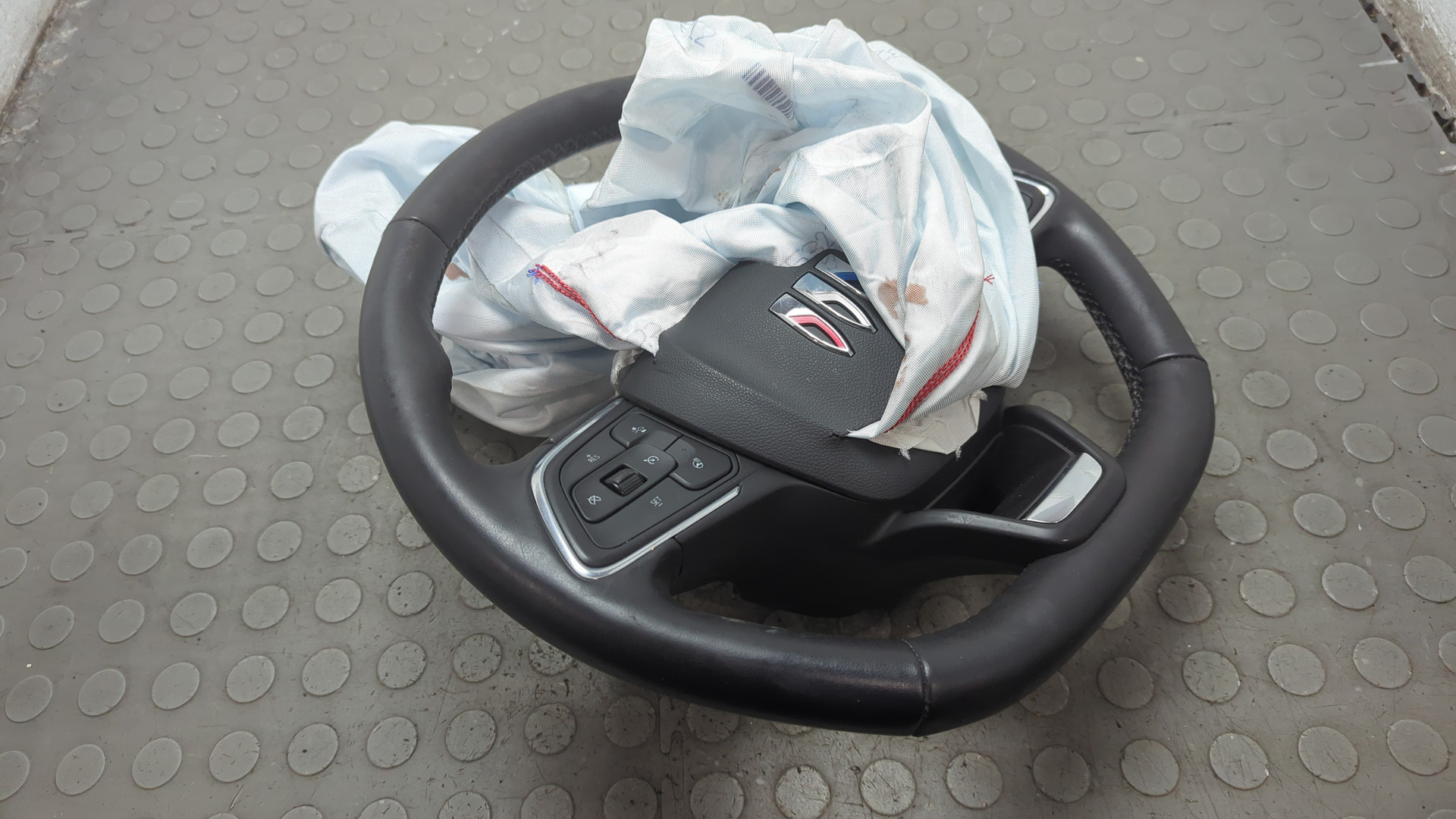 Рулевое колесо (руль)