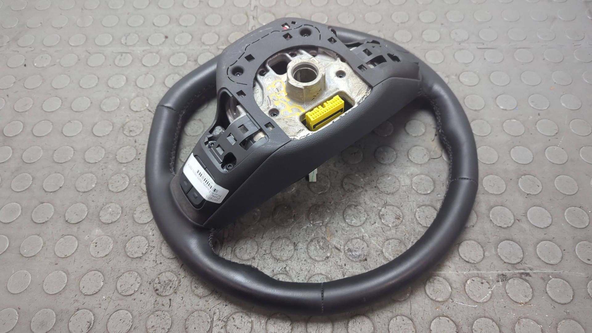 Рулевое колесо (руль)