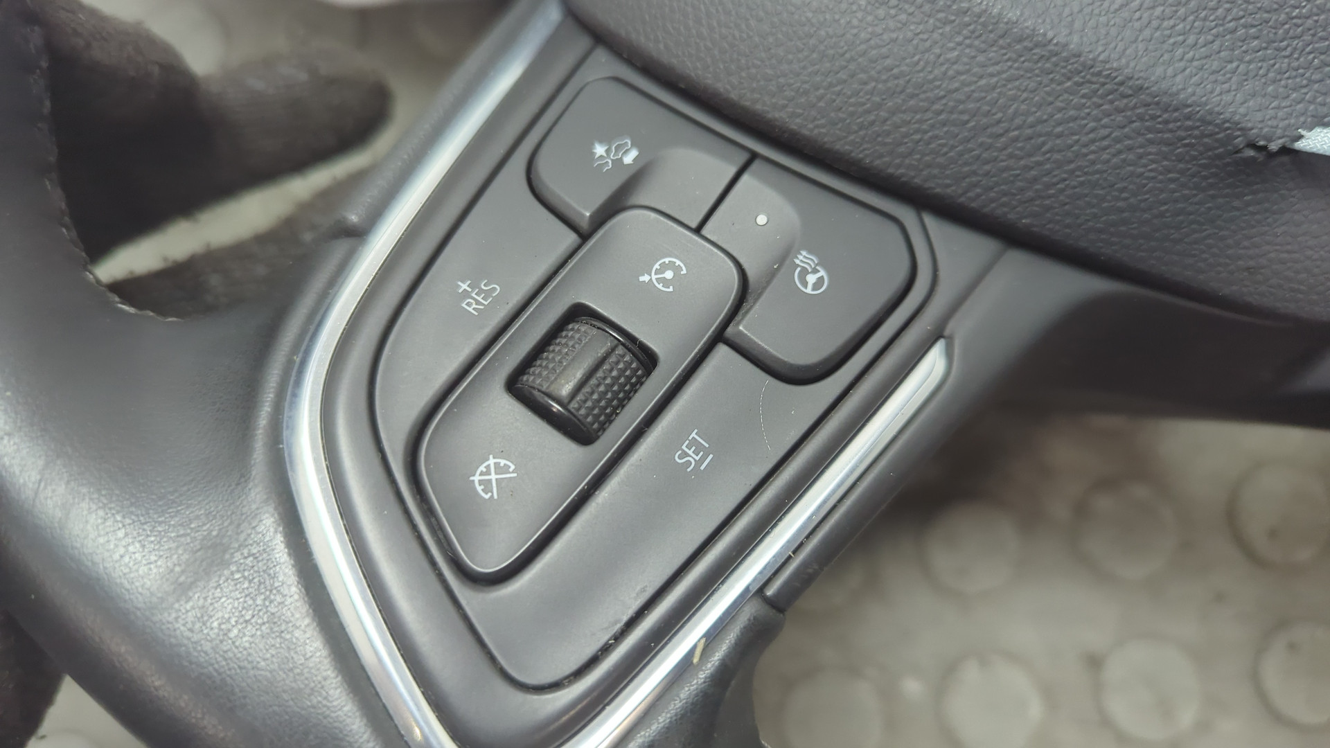 Рулевое колесо (руль)