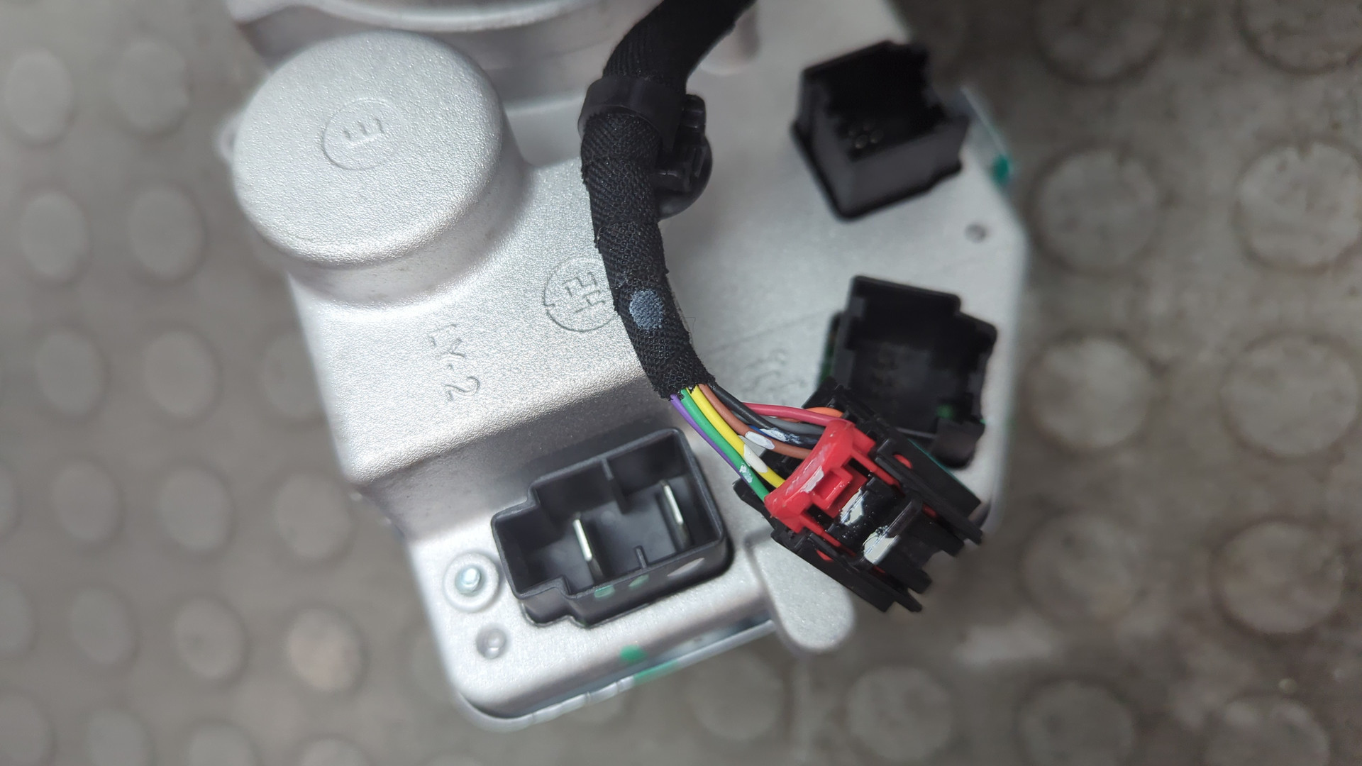 Серводвигатель рулевой рейки