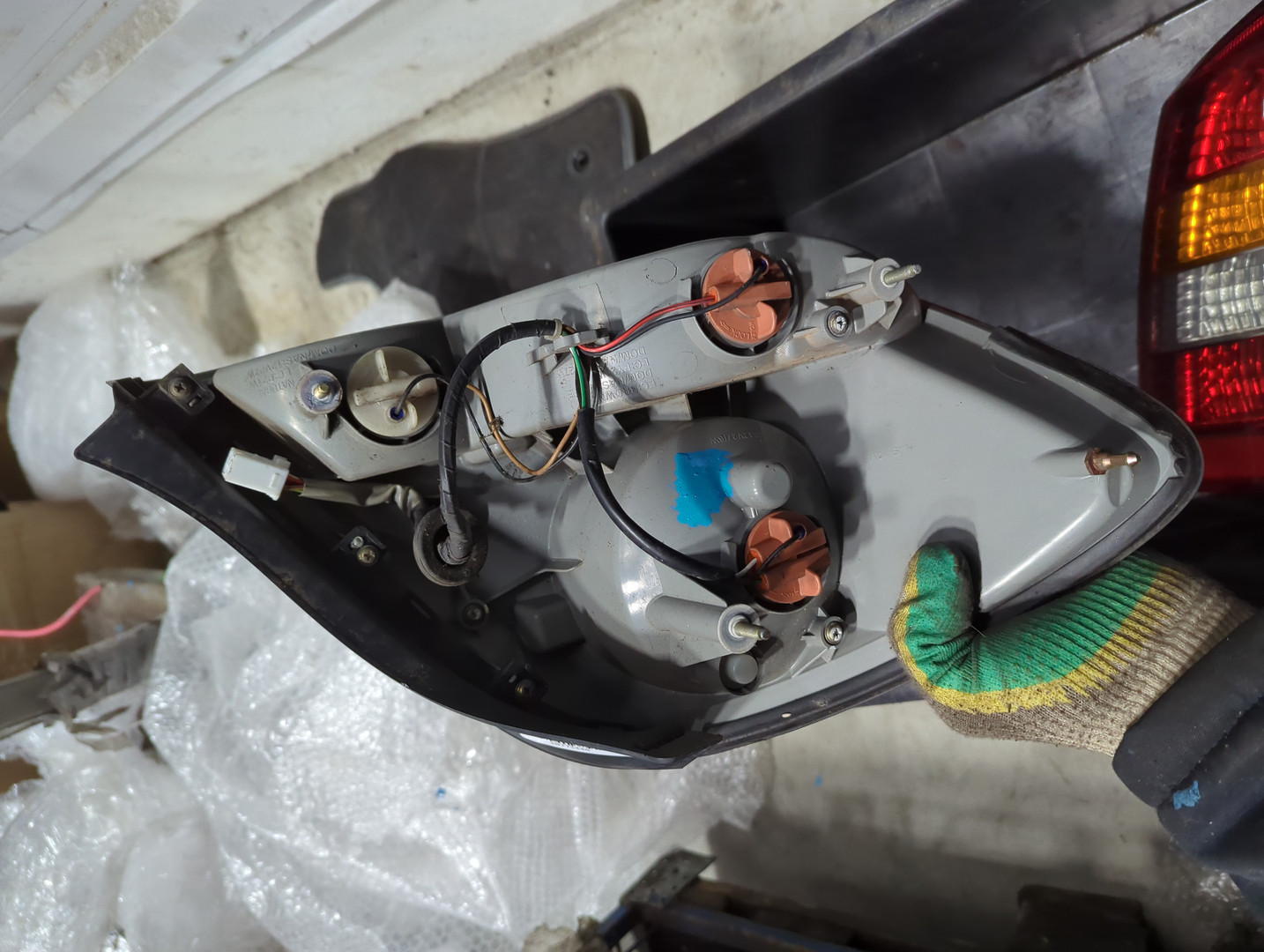 Фонарь задний правый