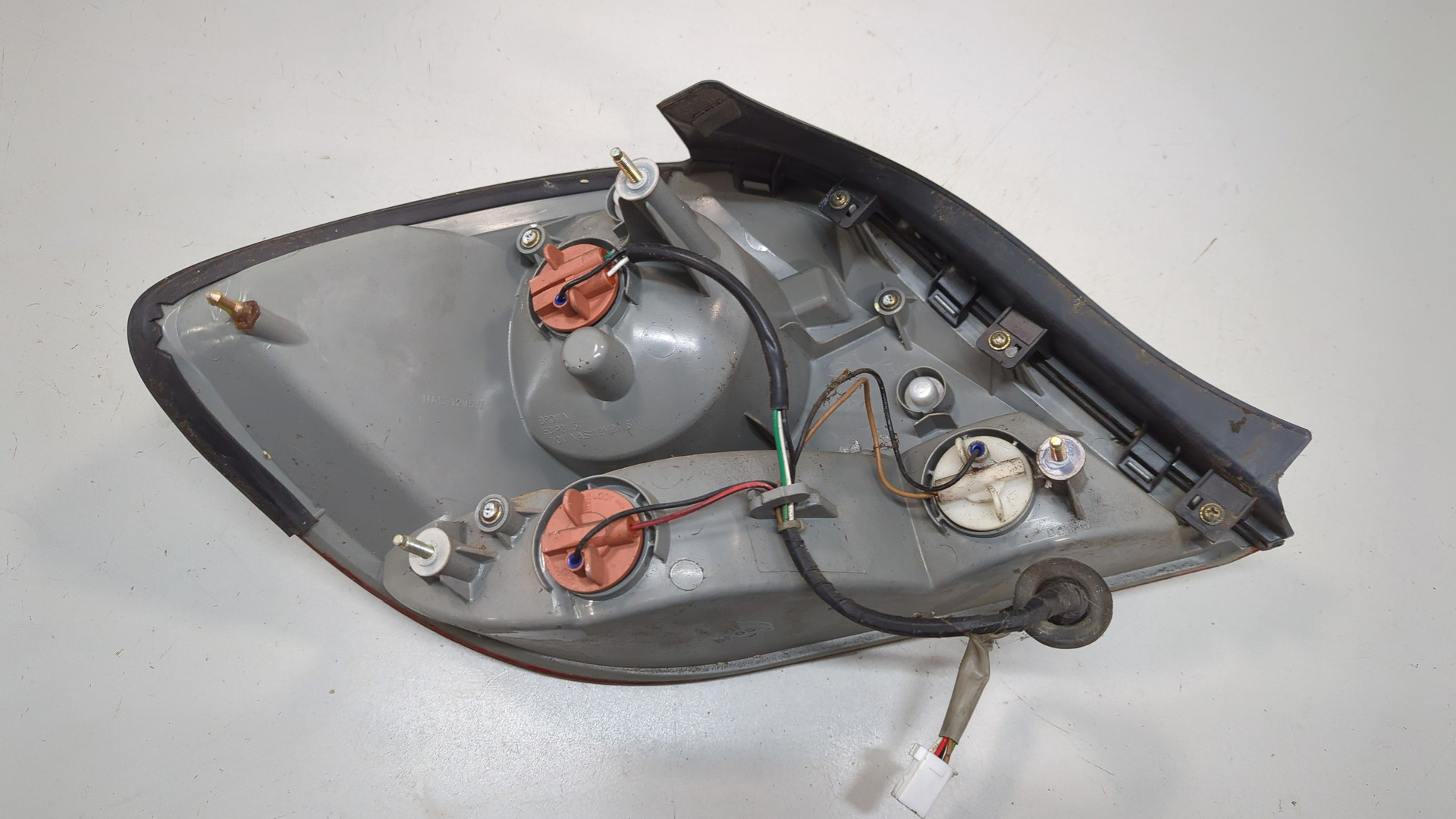 Фонарь задний правый