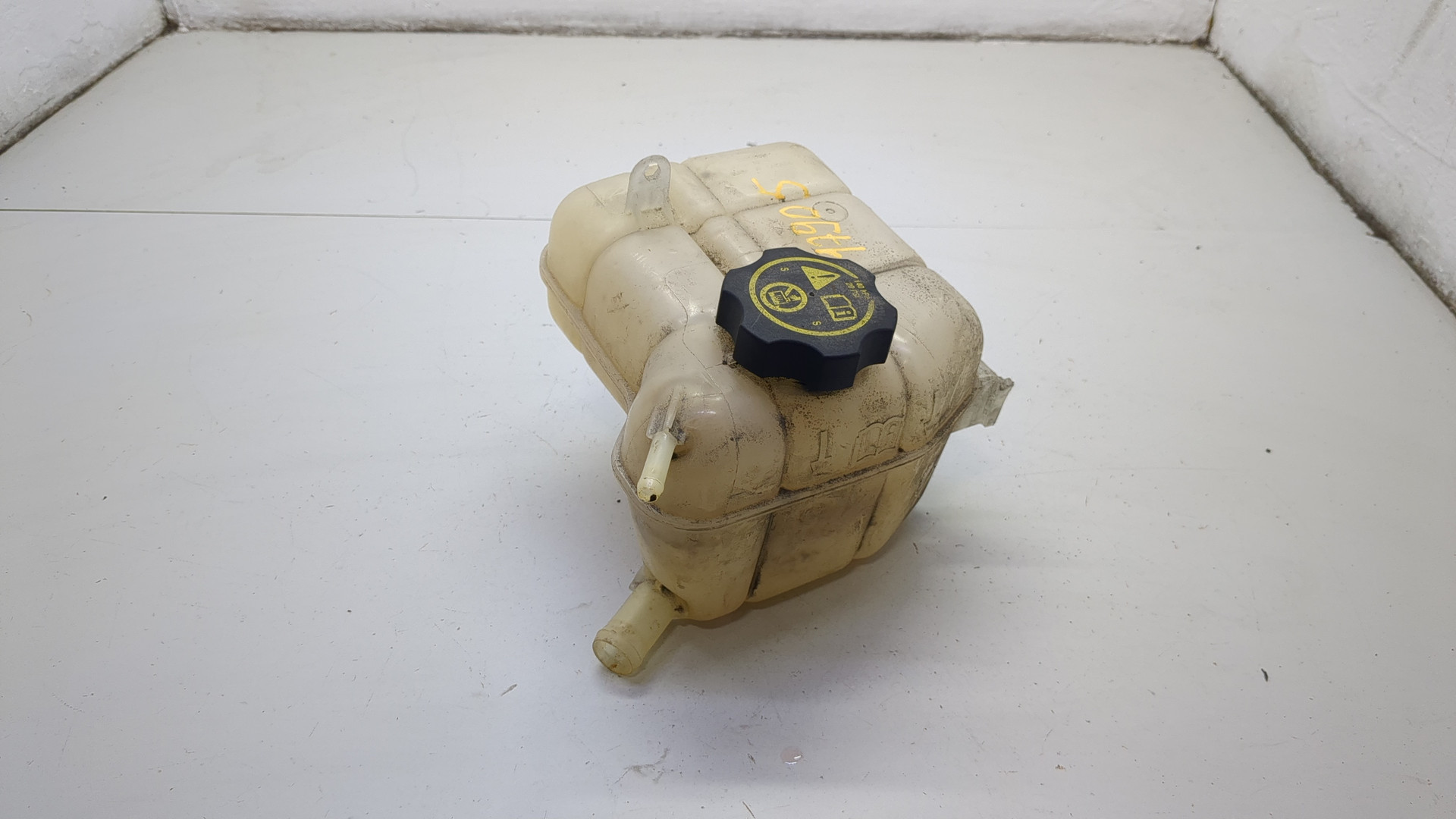 Бачок расширительный