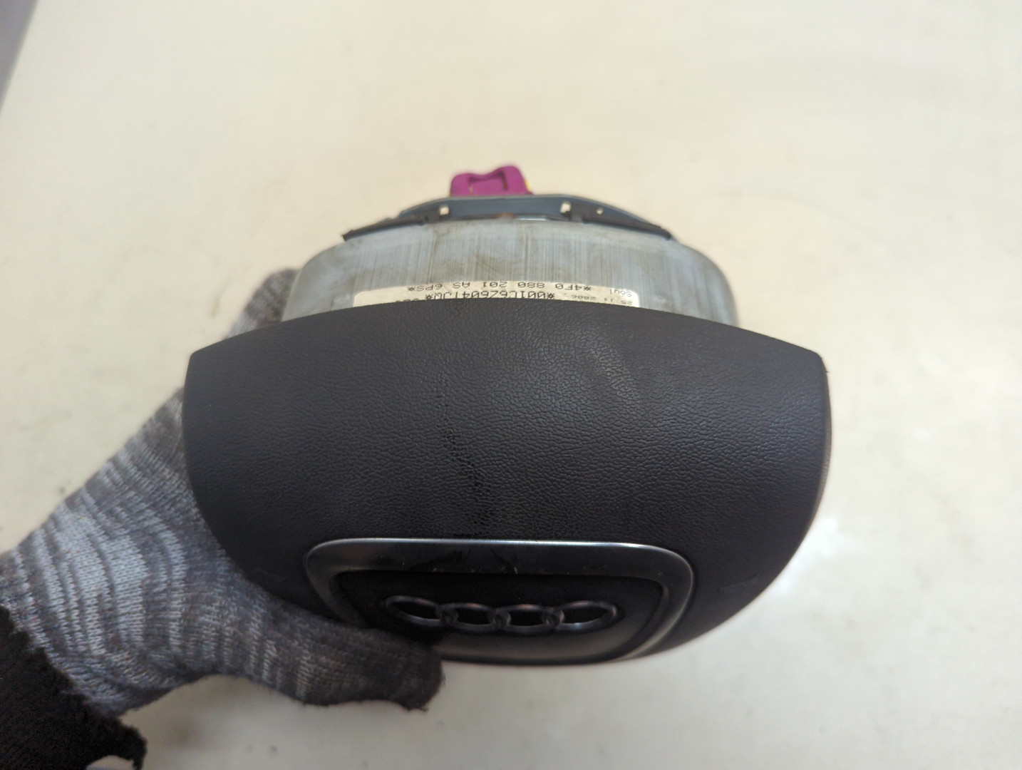 Подушка безопасности в рулевое колесо