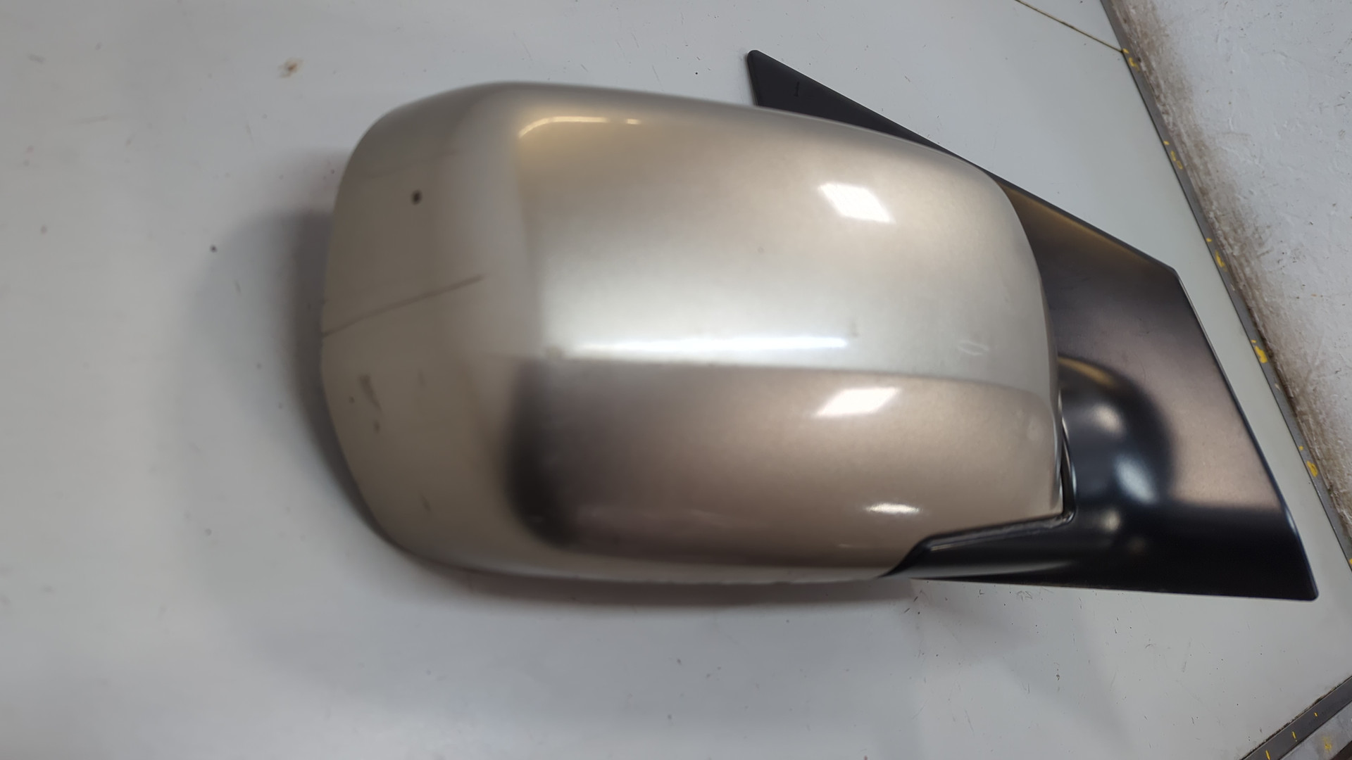 Зеркало правое электрическое