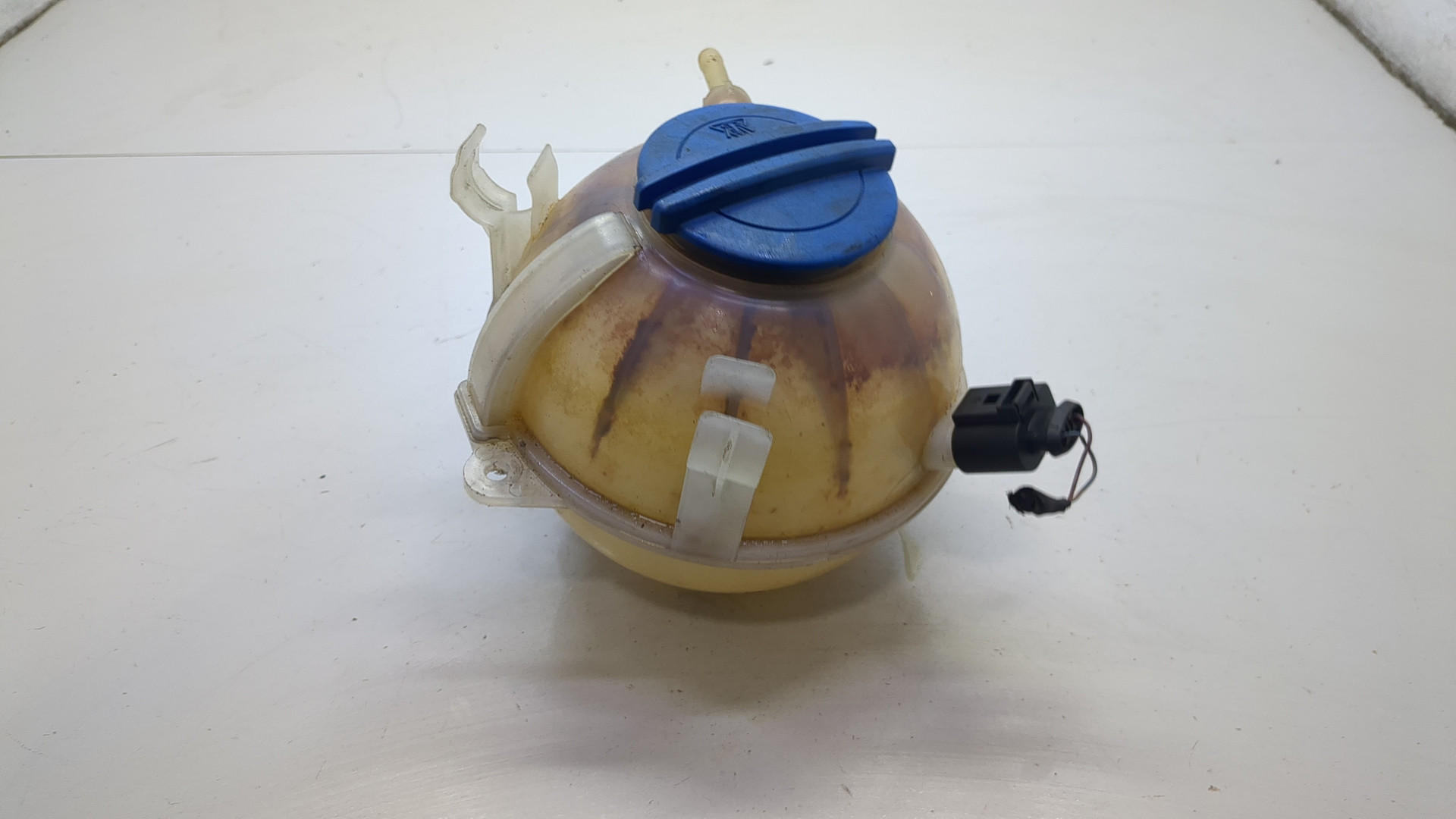 Бачок расширительный