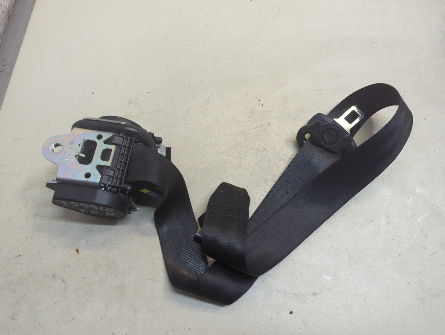 Ремень безопасности