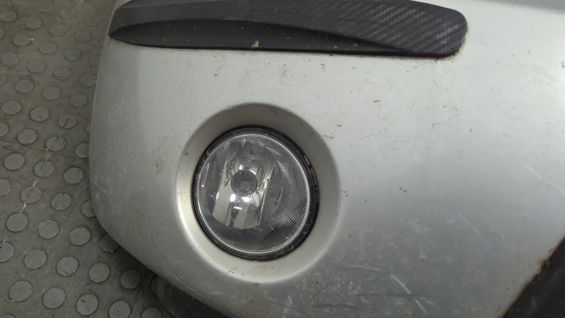 Бампер передний